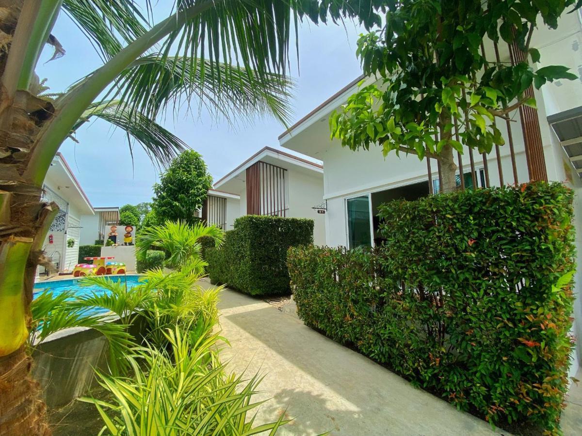 Baanloksouylokchay Hotel 3*