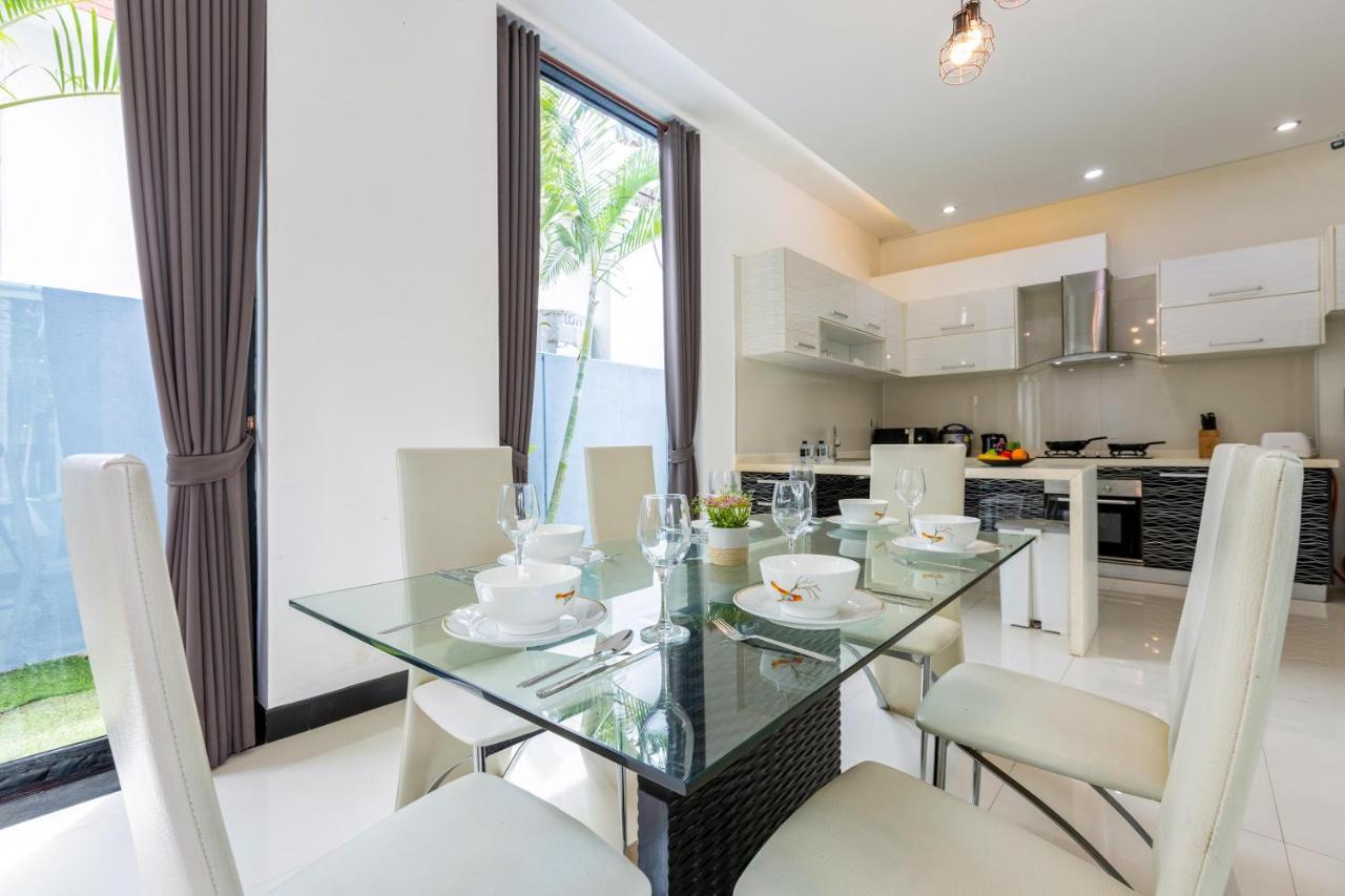 4 Bedroom Modern Pool Bl10 *