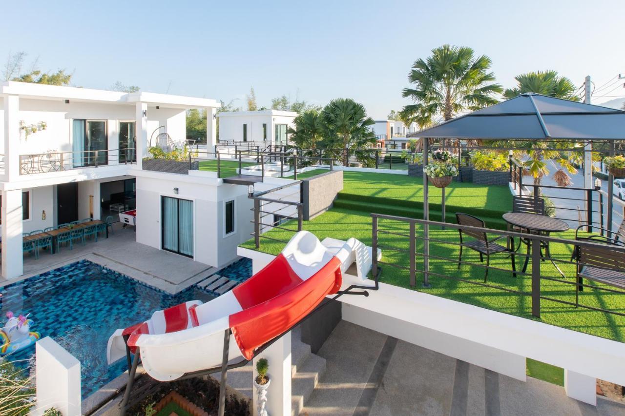 Boulogne Pool Hua Hin