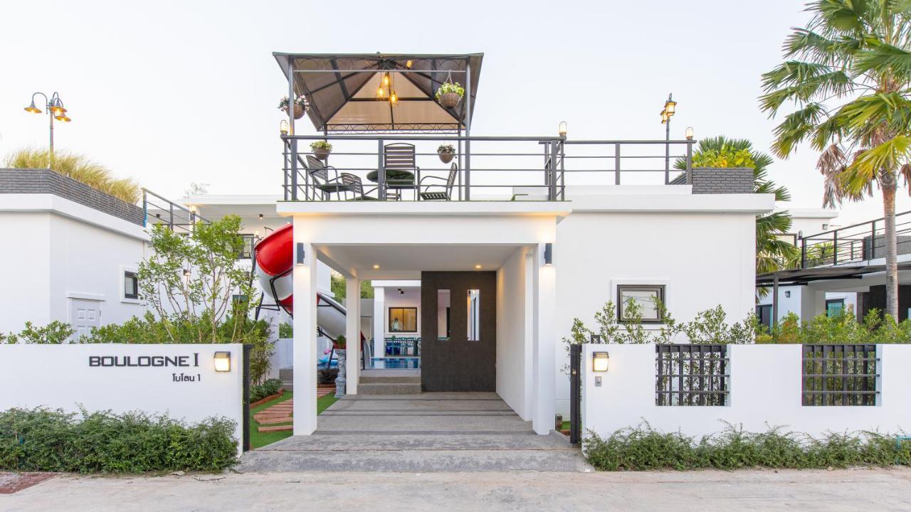 Boulogne Pool * Hua Hin