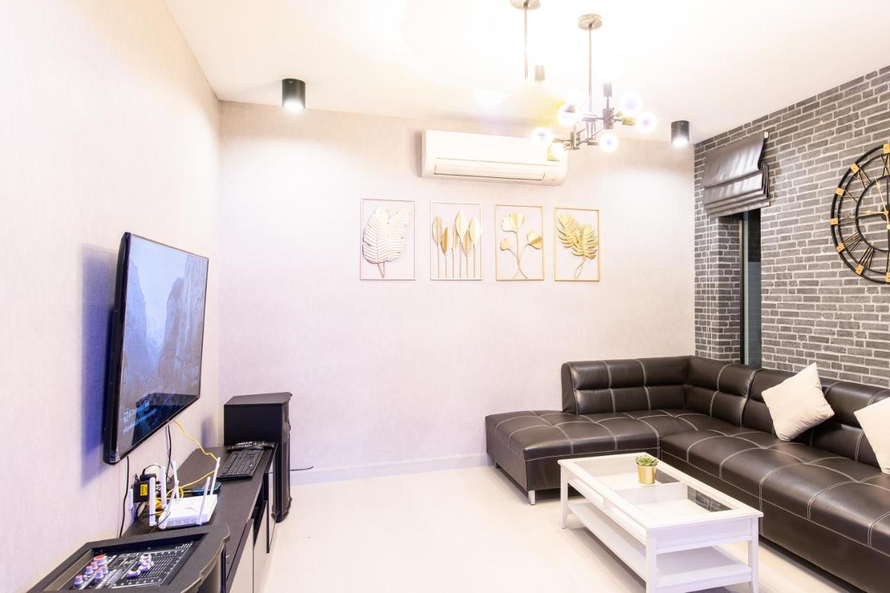 Boulogne Pool Villa Hua Hin