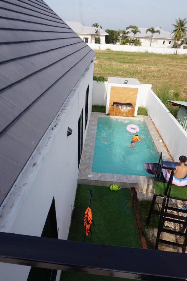 สโลไลฟ์ ปาร์ตี้ พูลวิลล่า Slowlife Party Hua-hin Pool Villa Hua Hin