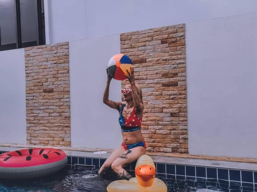 Villa สโลไลฟ์ ปาร์ตี้ พูลวิลล่า Slowlife Party Hua-hin Pool *