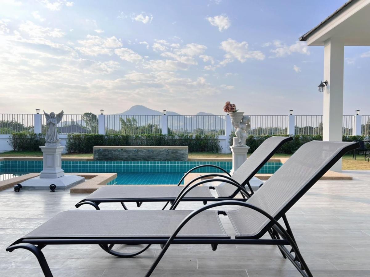 Villa Luxurious 4-bedroom Pool With Best Mountain Views *