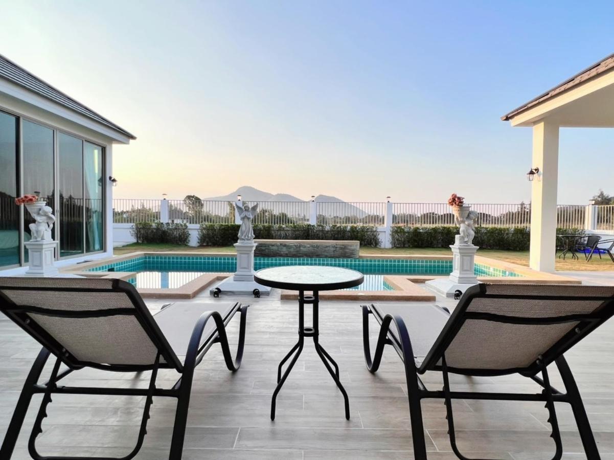 Villa Luxurious 4-bedroom Pool With Best Mountain Views *