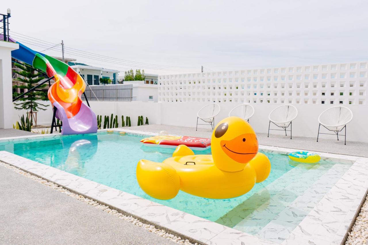 Villa Milksedjai Pool *