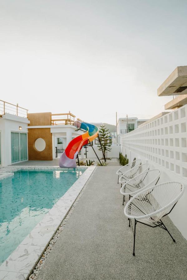 Villa Chalmar Pool *