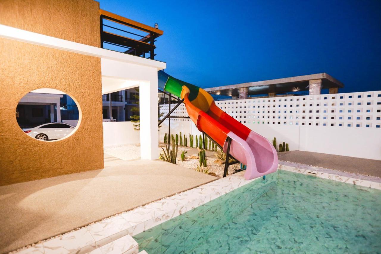 Chalmar Pool * Hua Hin