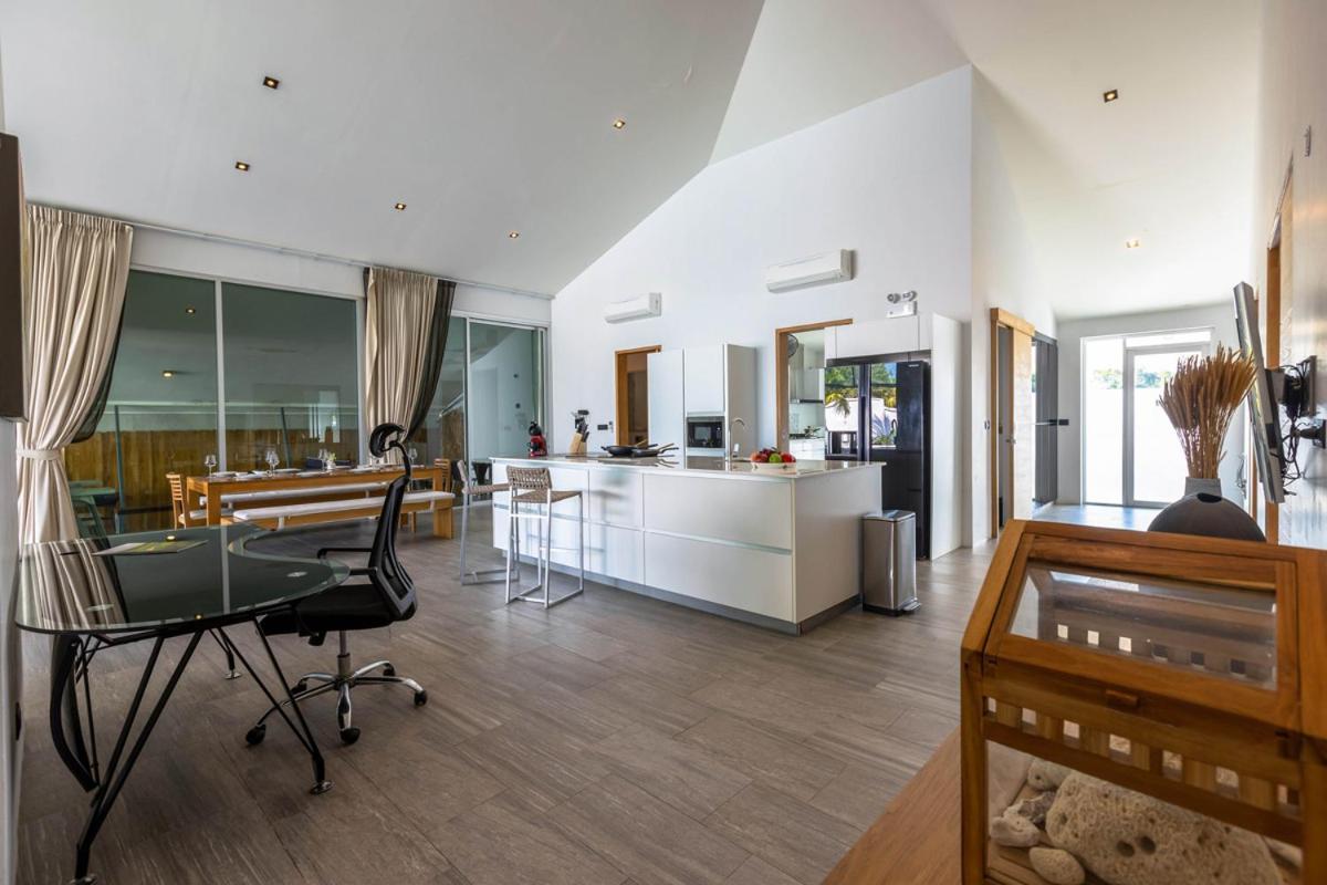 Villa Large Private Pool With 7 Bedrooms 7b