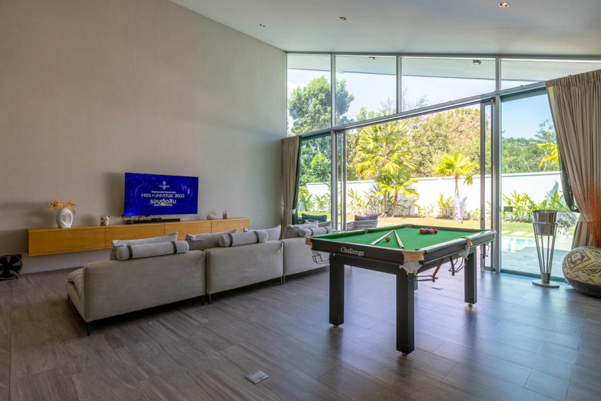 Villa Large Private Pool With 7 Bedrooms 7b Hua Hin