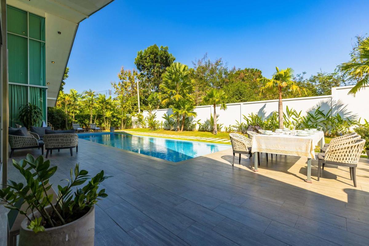 Villa Large Private Pool With 7 Bedrooms 7b