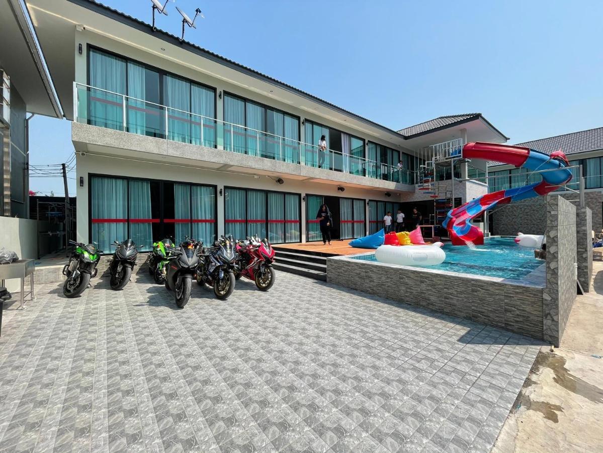 Villa P Henry&app Poolvilla