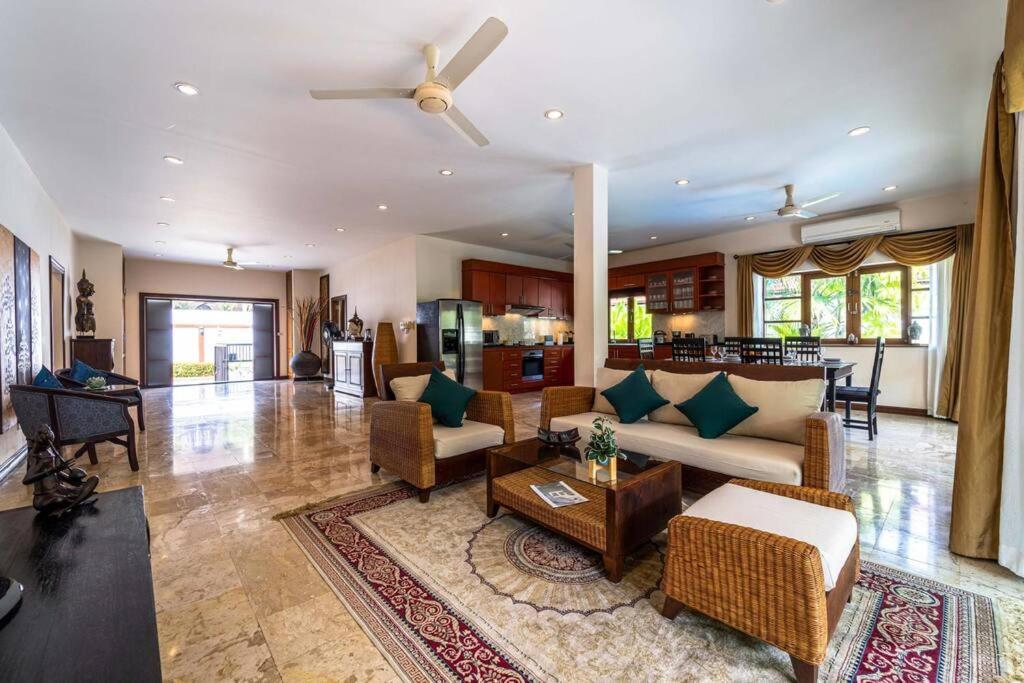 Cozy 3 Bedroom Pool Close To Town Cv3l *