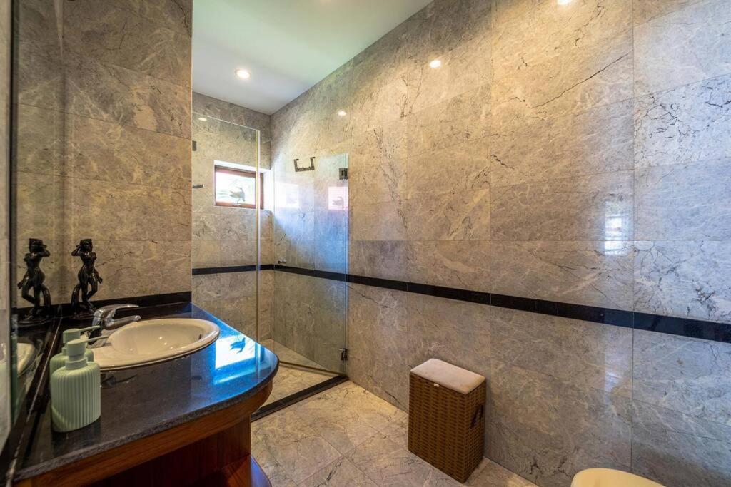 Cozy 3 Bedroom Pool Close To Town Cv3l Hua Hin