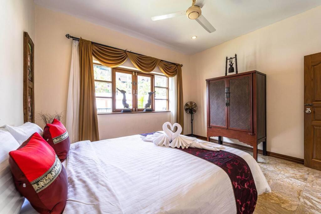 Cozy 3 Bedroom Pool Close To Town Cv3l *