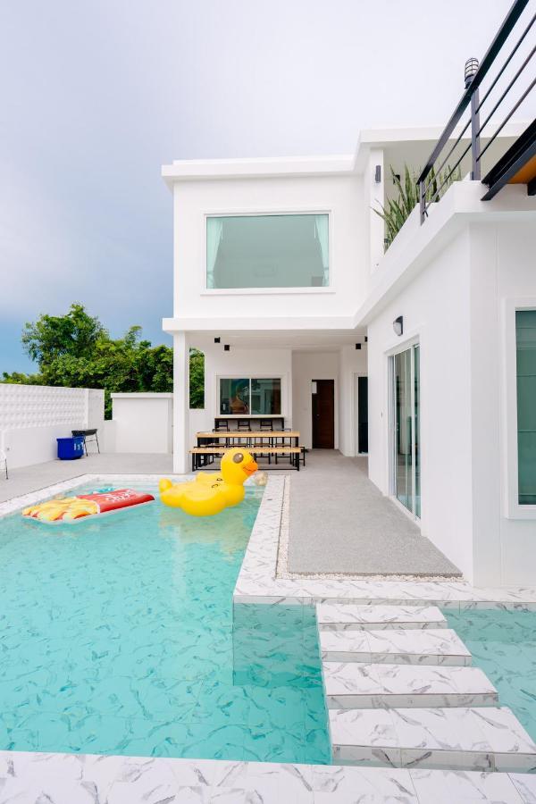 Milksedjai Pool Villa