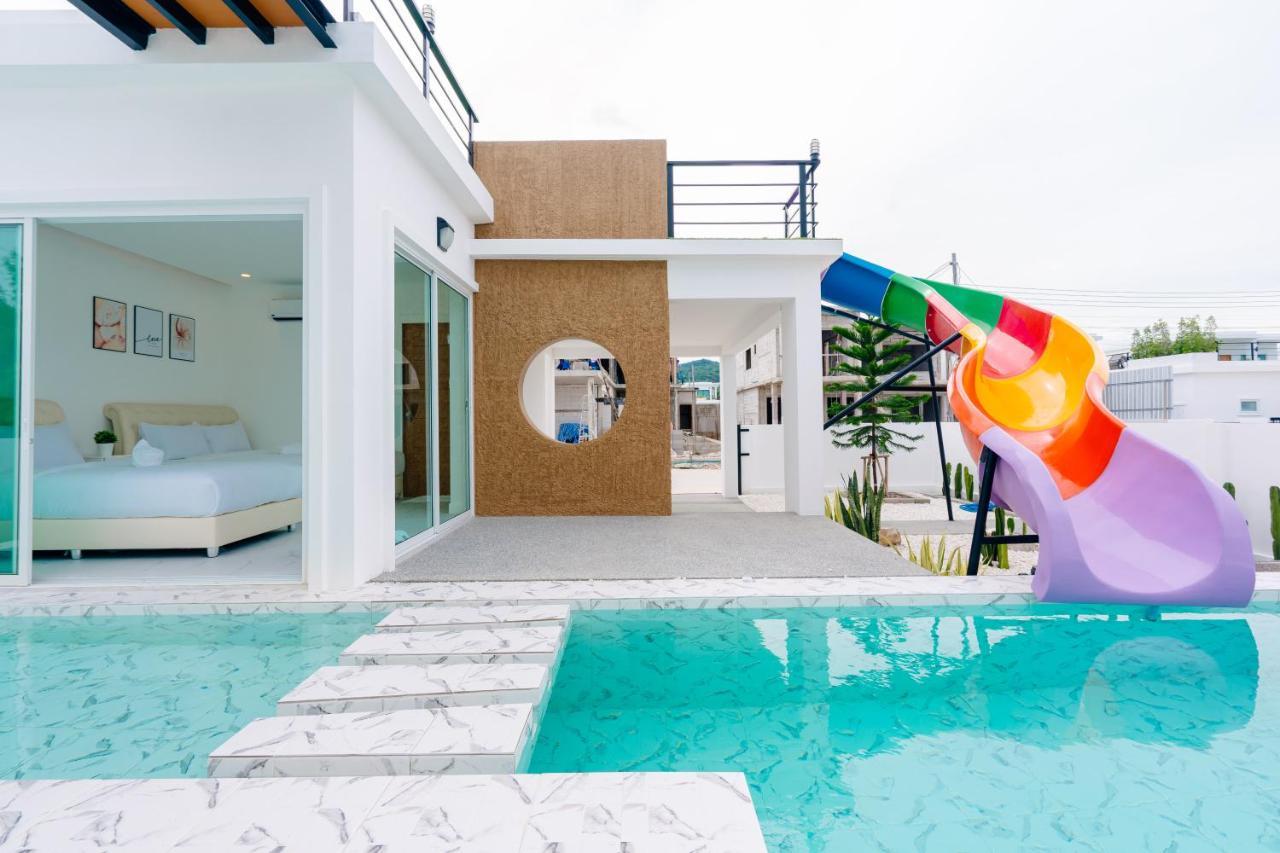 Villa Milksedjai Pool