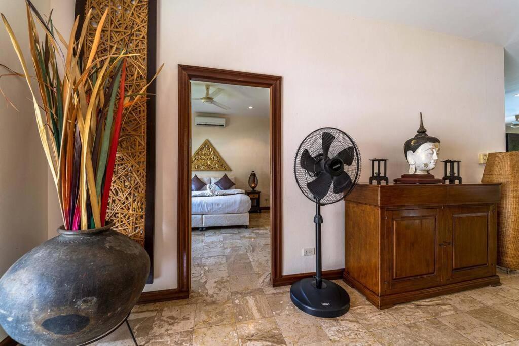 Villa Cozy 3 Bedroom Pool Close To Town Cv3l