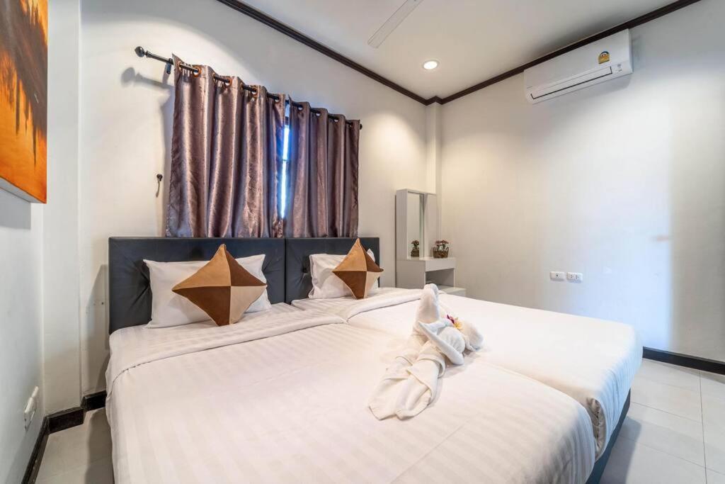 3 Bedroom Pool In Great Location! Bub *