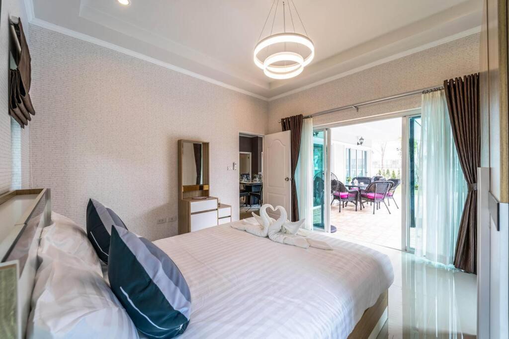 New 2 Bedroom Pool C882 * Hua Hin