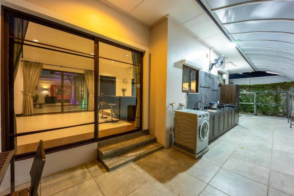 3 Bedroom Pool In Great Location! Bub Hua Hin