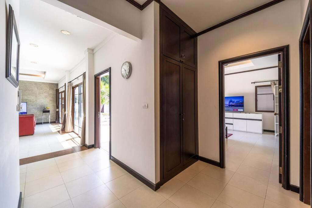 Villa 3 Bedroom Pool In Great Location! Bub Hua Hin