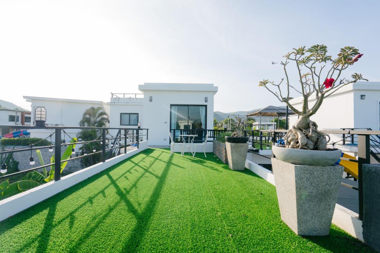 Modern Pool