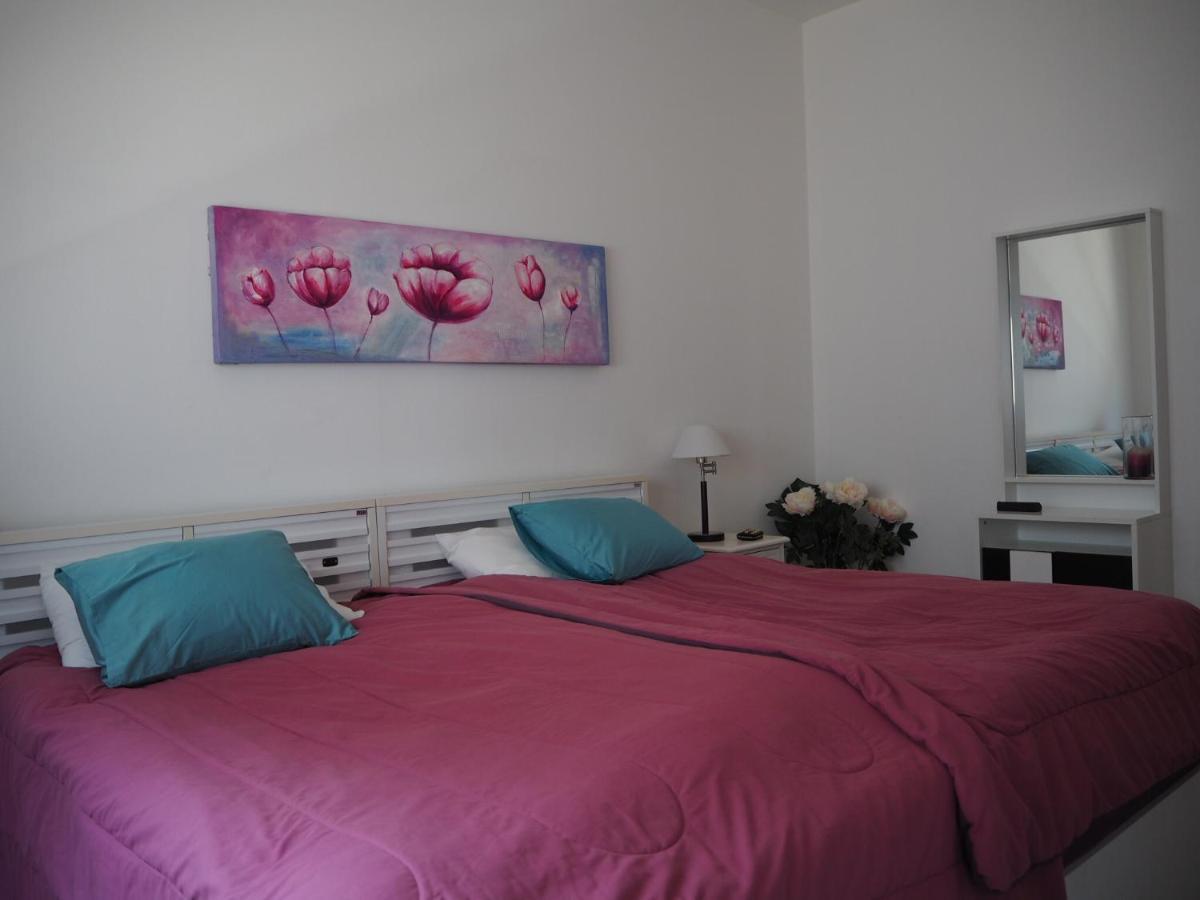 102 Villa *