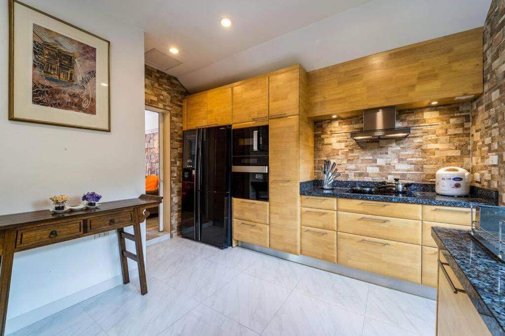 3 Bedroom Pool In Great Location Stv Villa *