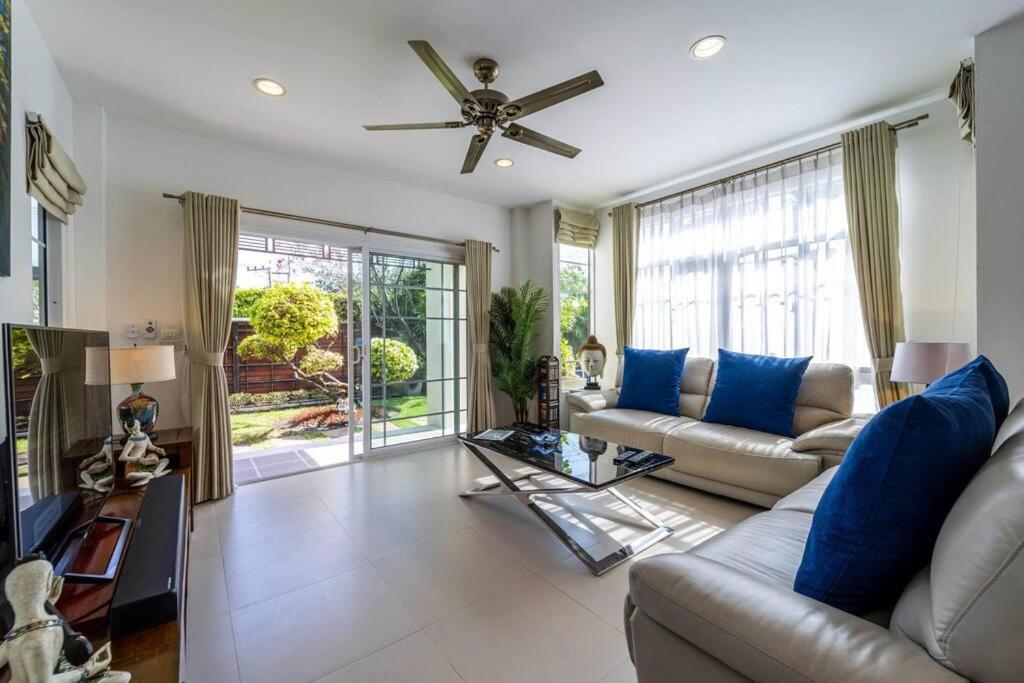 Villa 3 Bedroom Pool In Great Location Stv Hua Hin