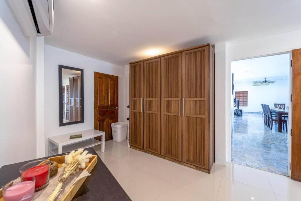 Private 4 Bedroom Pool Ng411 *
