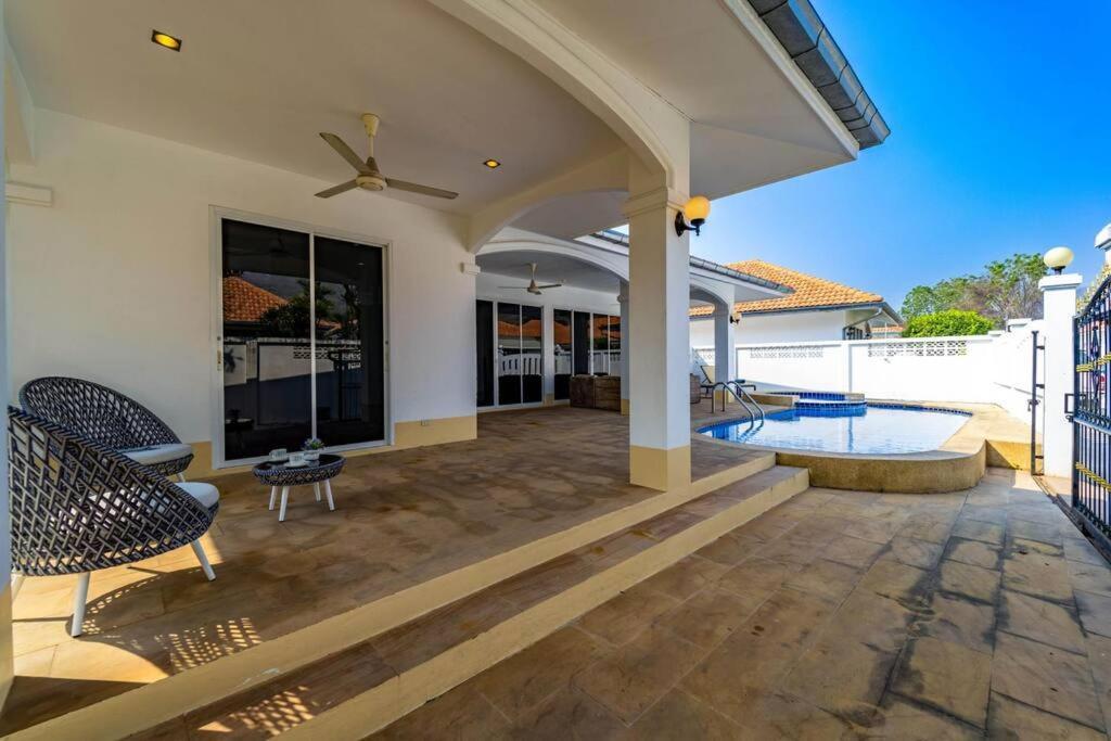 Villa Private 4 Bedroom Pool Ng411