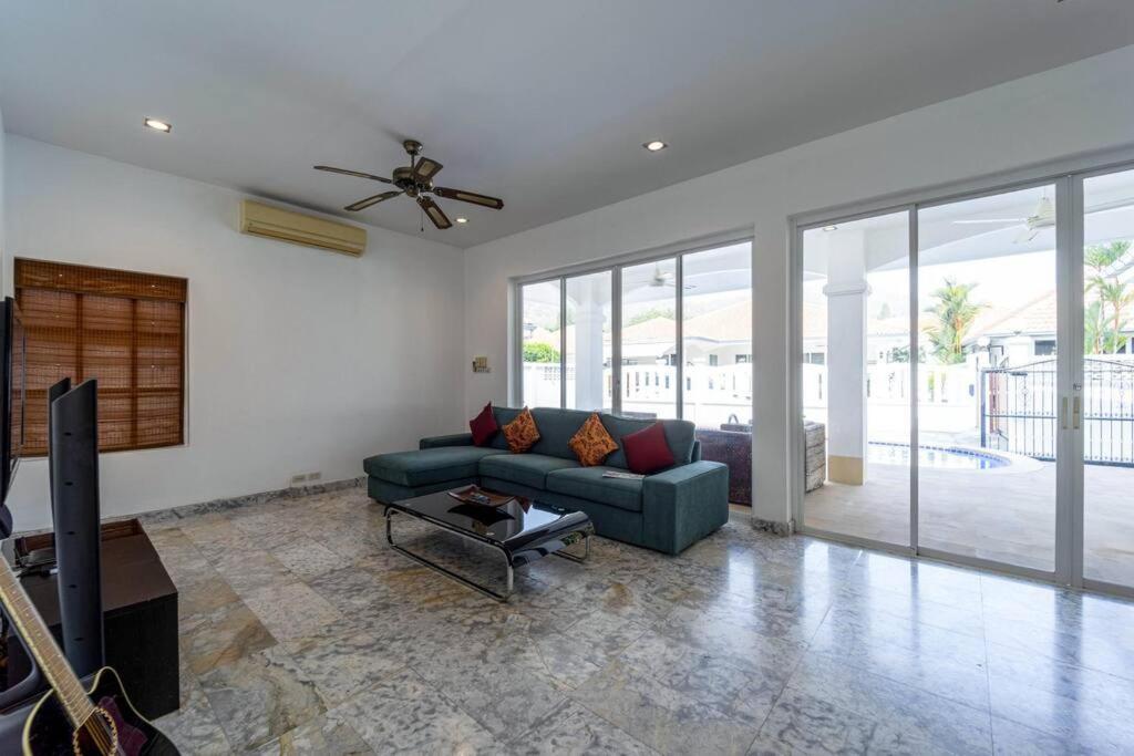 Villa Private 4 Bedroom Pool Ng411