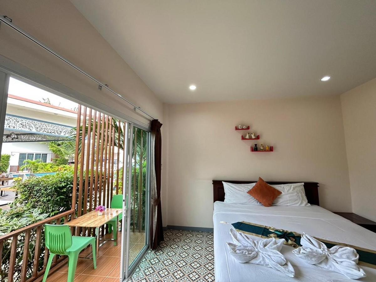 Hotel Baanloksouylokchay 3*