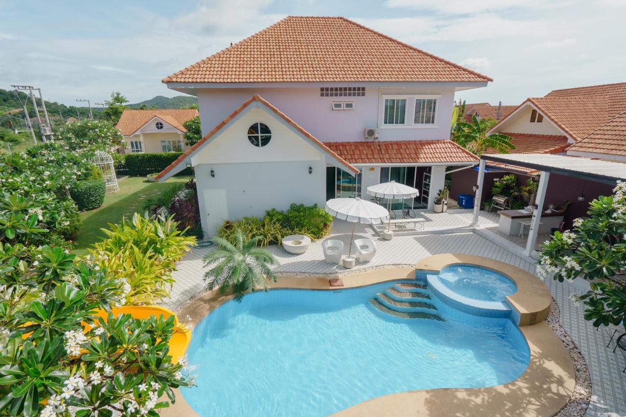 Villa Baan Kiang Lay Phu View: Private Pool In