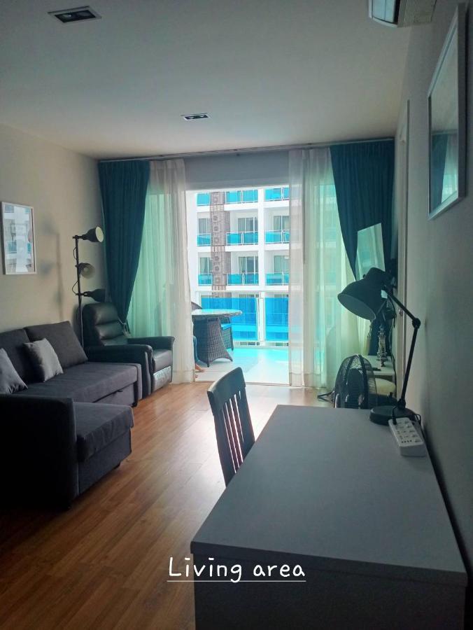 Light, Airy, Pool Views 2 Bed 2 Bath, Free Wifi, Elect Apartment