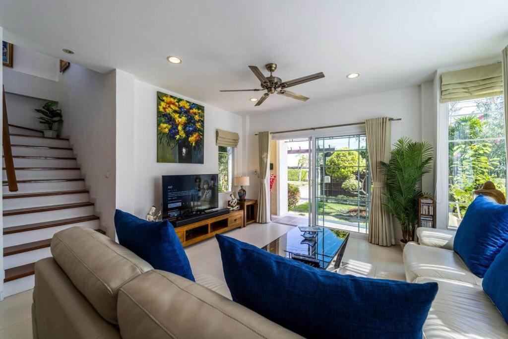 3 Bedroom Pool In Great Location Stv Villa *