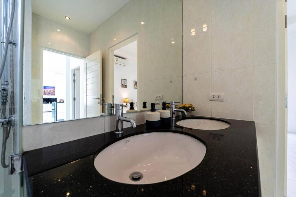 Modern Large 2 Bedroom Pool Pv2 * Hua Hin