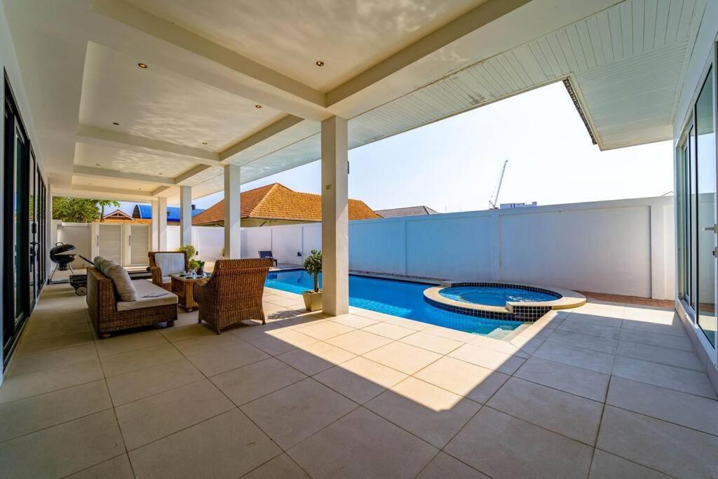 Villa Modern Large 2 Bedroom Pool Pv2 Hua Hin