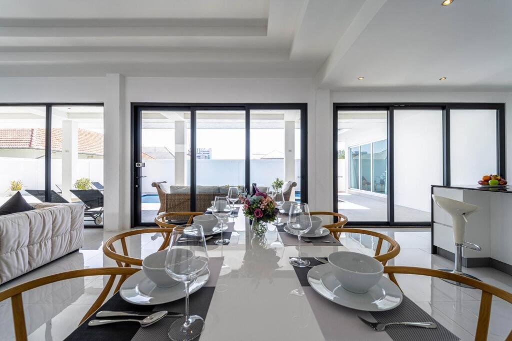 Modern Large 2 Bedroom Pool Pv2 Villa Hua Hin