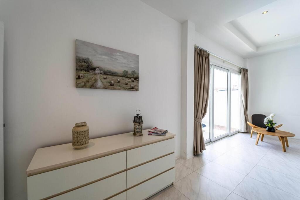 Villa Modern Large 2 Bedroom Pool Pv2 Hua Hin