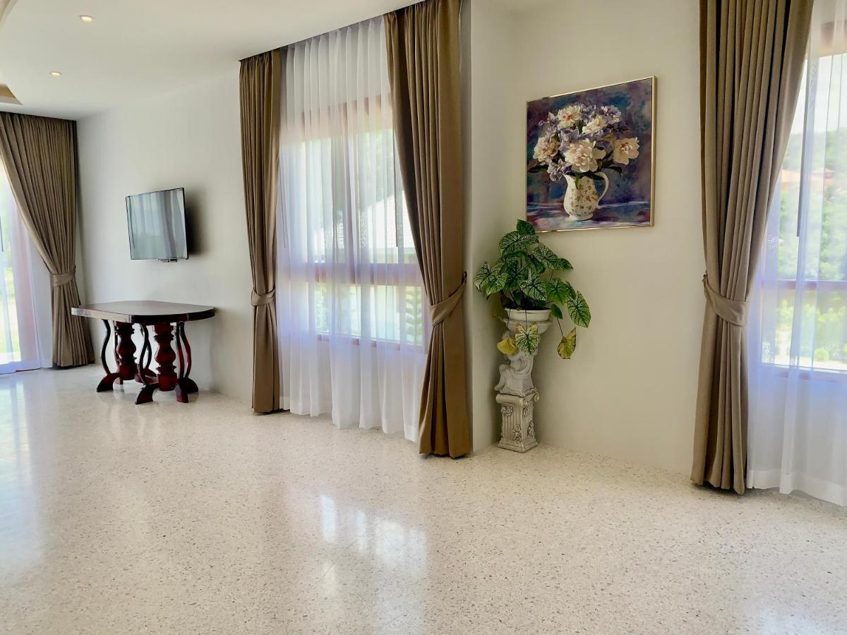 Villa Le'baris