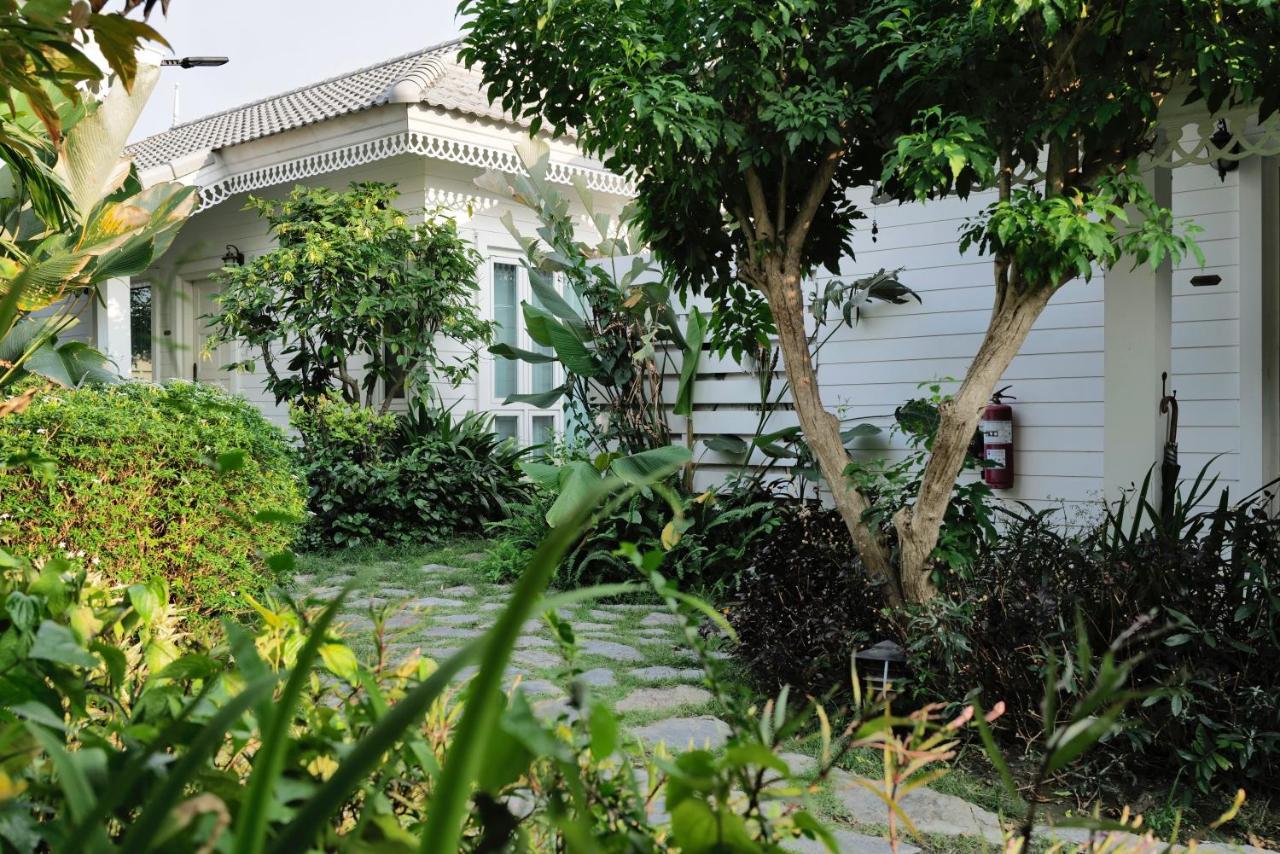 Villa Pailin Pool Villa, *