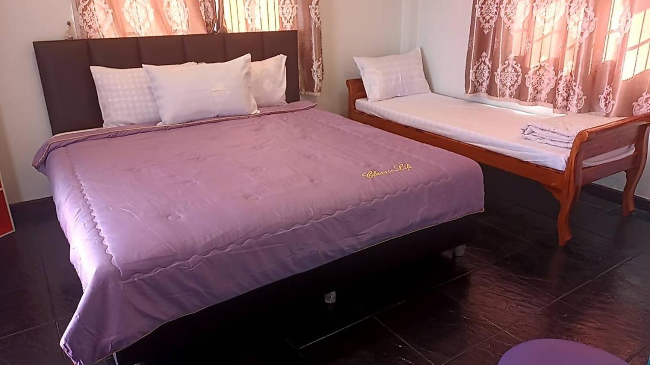 Villa Pool &