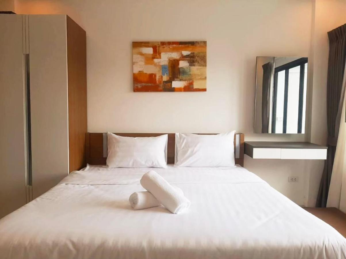 Holiday home บ้านสไลเดอร์แดง พูลวิลล่า 4 ห้องนอน พัก 15-20 คน *