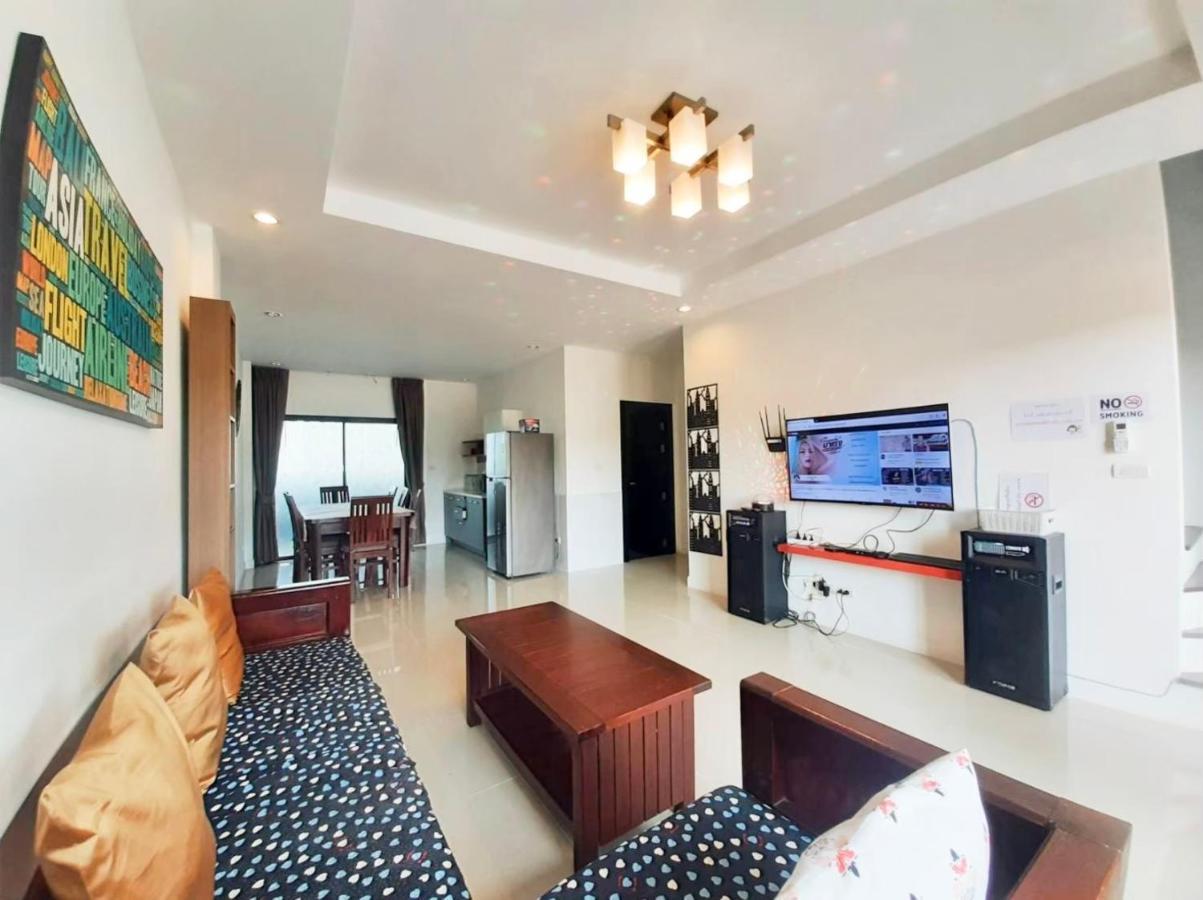 บ้านสไลเดอร์แดง พูลวิลล่า 4 ห้องนอน พัก 15-20 คน Hua Hin