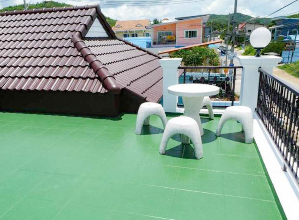 The Peak Pool Villa, HHQ