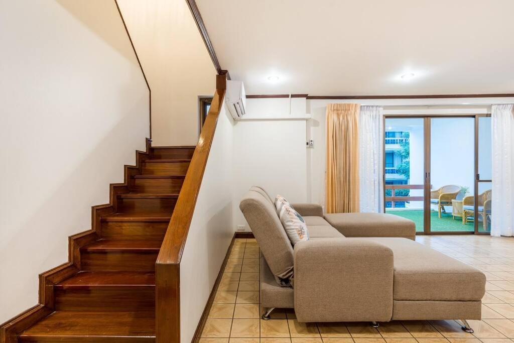 Villa White House2 *