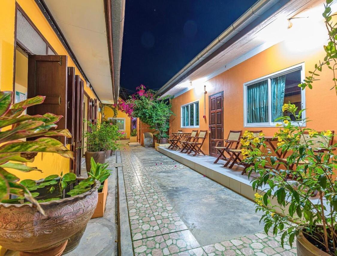 Mandarin By Victor Hotel 3*