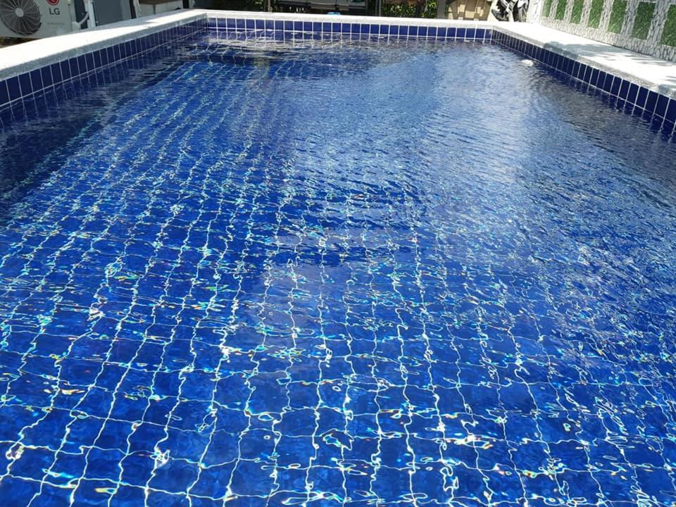 บ้านสไลเดอร์ พูลวิลล่า 4 ห้องนอน ปาร์ตี้ดังได้ Holiday home *